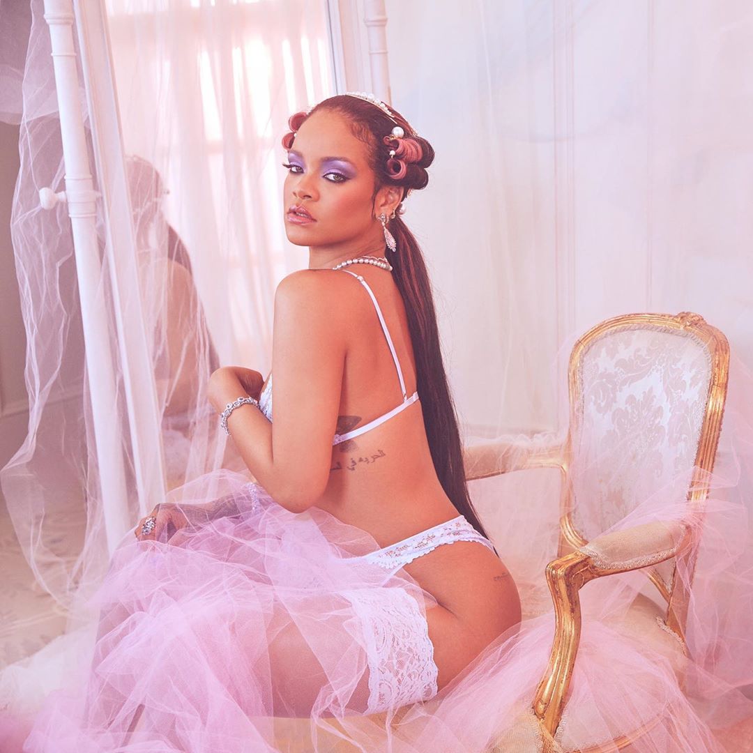 Rihanna: Την ώρα που όλοι φοβόμαστε τον κορονοϊό εκείνη, μας ανεβάζει το… ηθικό! [pics] | tlife.gr